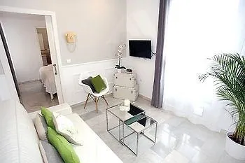 Apartamentos Pilatos King'S Inn 0*, Seville Spain